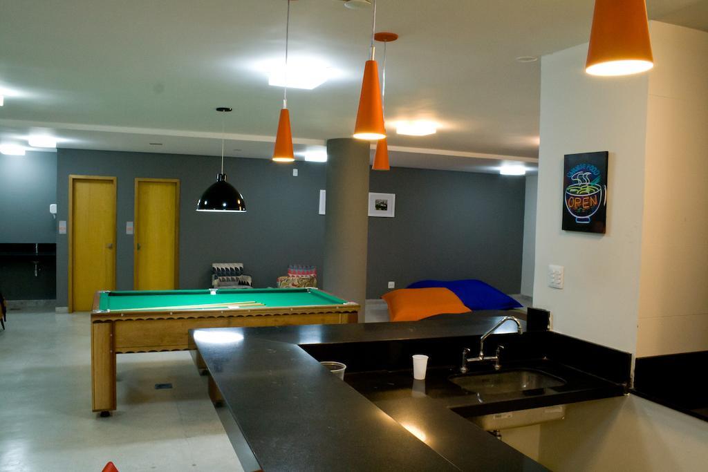 Bh Boutique Hostel เบโลโอรีซอนชี ภายนอก รูปภาพ