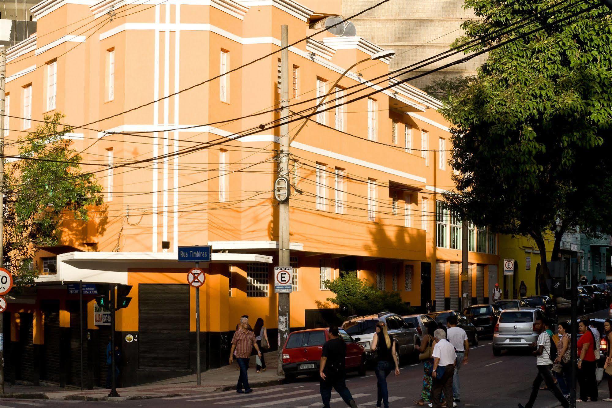 Bh Boutique Hostel เบโลโอรีซอนชี ภายนอก รูปภาพ