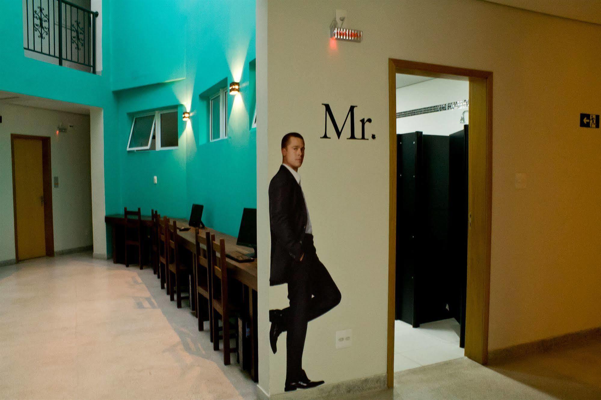 Bh Boutique Hostel เบโลโอรีซอนชี ภายนอก รูปภาพ