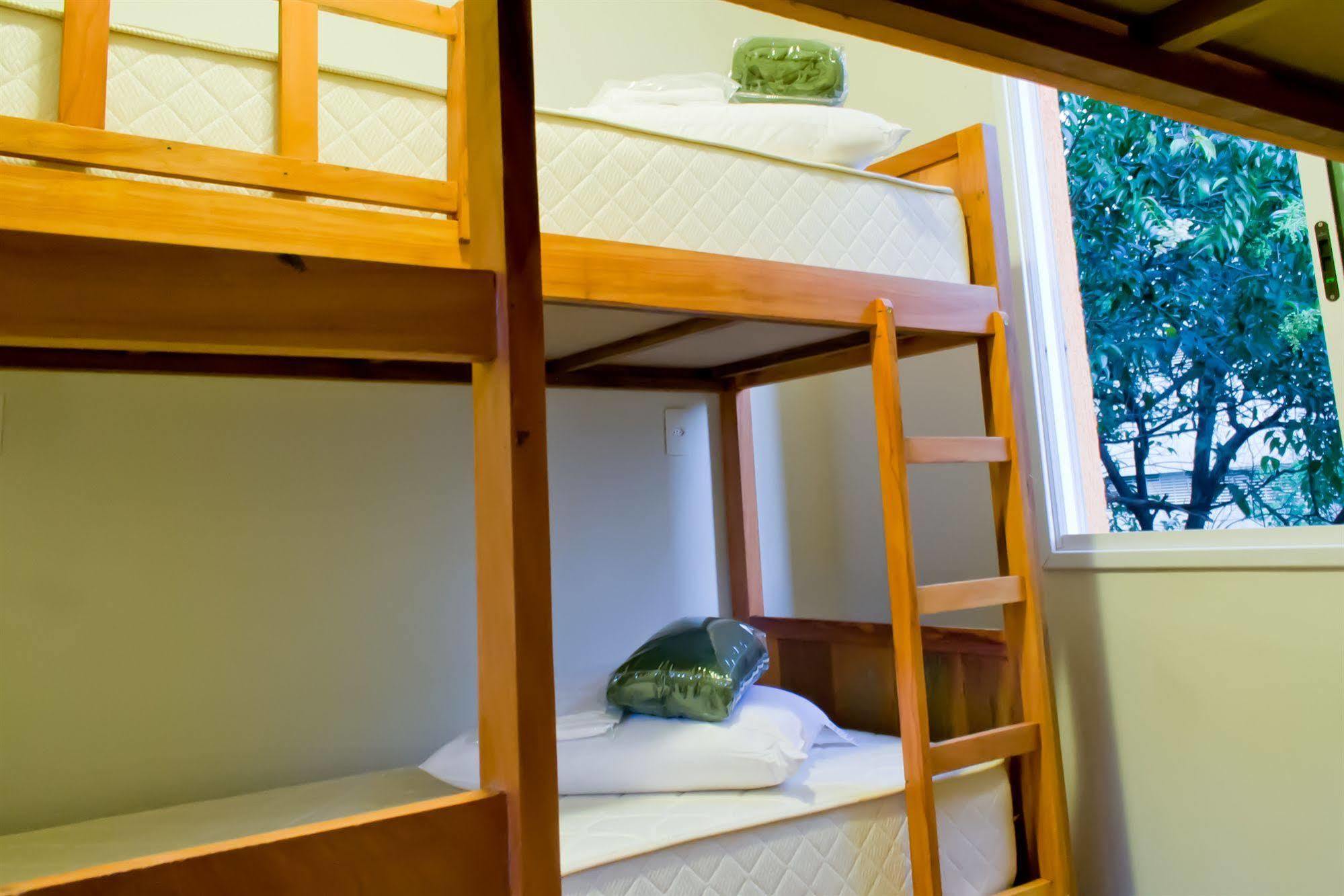 Bh Boutique Hostel เบโลโอรีซอนชี ภายนอก รูปภาพ