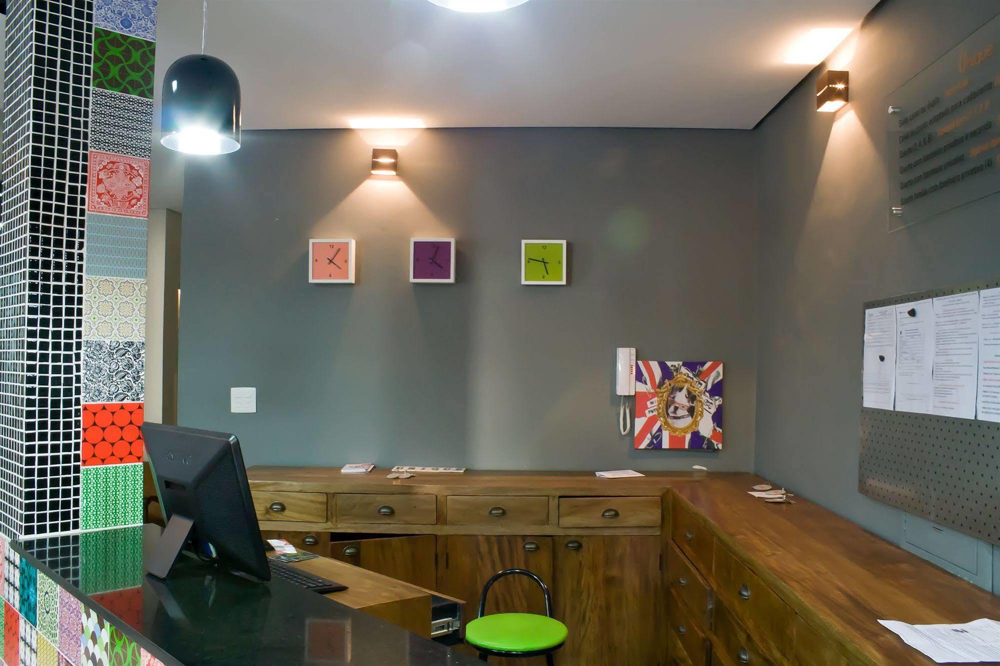 Bh Boutique Hostel เบโลโอรีซอนชี ภายนอก รูปภาพ