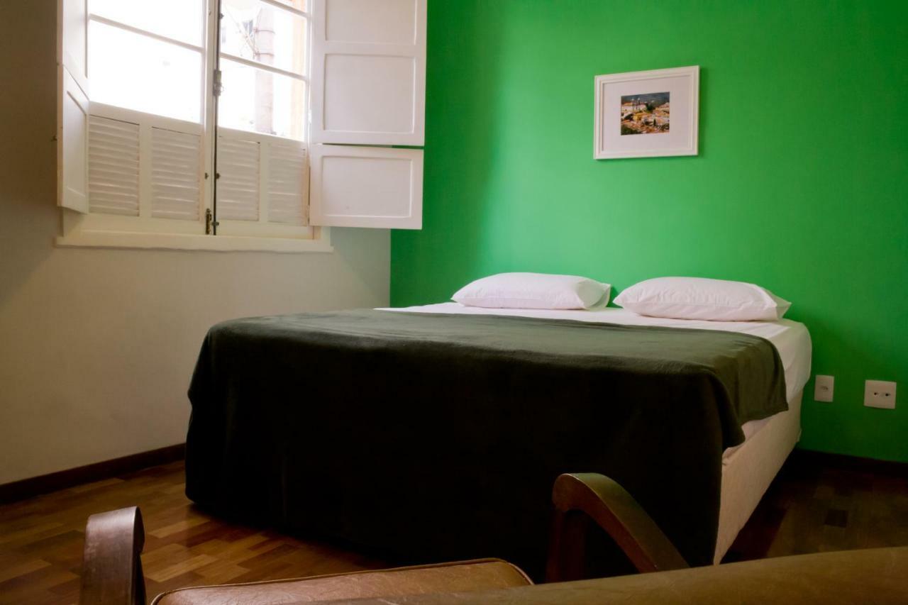 Bh Boutique Hostel เบโลโอรีซอนชี ภายนอก รูปภาพ